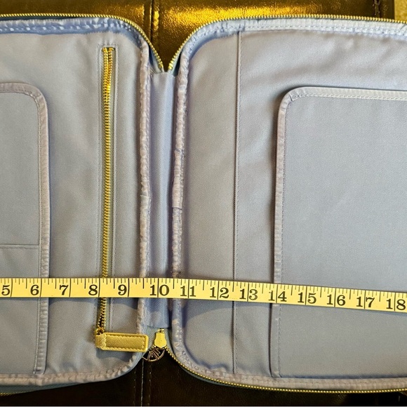 Lily Pulitzer Blue Patterned Women's laptop/iPad organizer - Picture 4 of 9